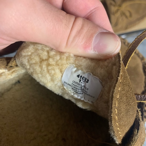 Men’s Minnetonka Moccasins (leather) Sz 12 - Picture 2 of 2